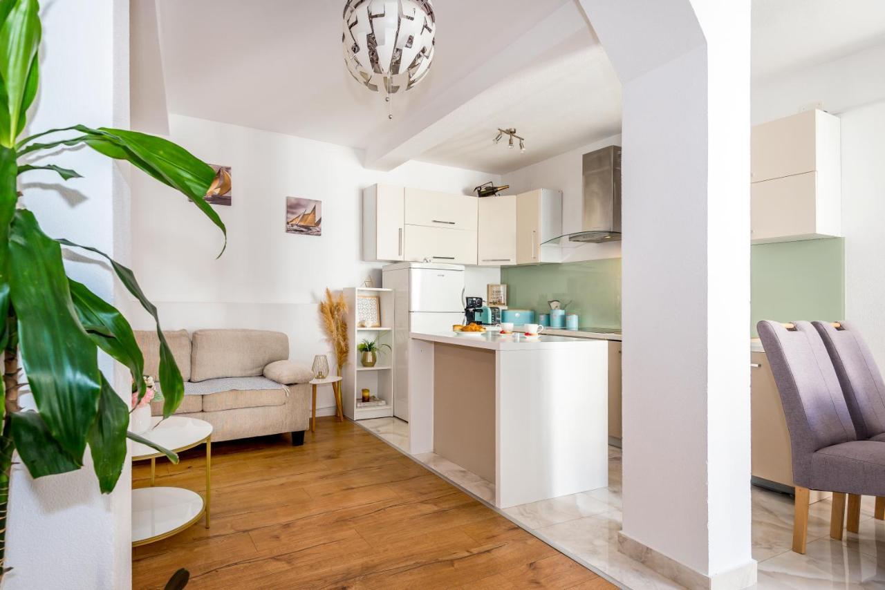 Nautica Free Parking Apartment Sibenik Exterior photo